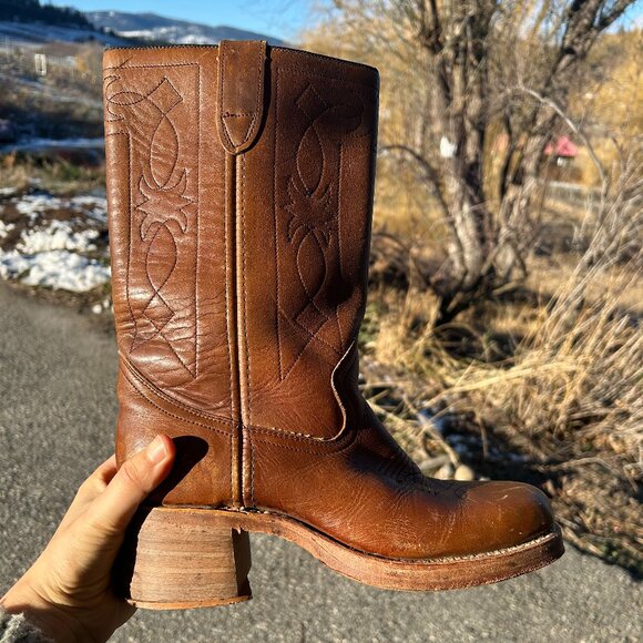 Shoes - Campus style boot - womens 8.5/9